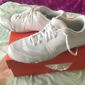 nike cheer scorpion women's cheerleading shoes